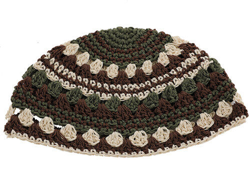 כיפה פריק 23 ס"מ גוונים קרם ירוק זית וחום | Frik Kippah 23 cm- Beige-brown-olive Green Striped Design