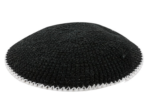 כיפה ד.מ.צ. שחור עם פס לבן 20 ס"מ | Knitted D.m.c Kippah 20 cm - Black with White Rim