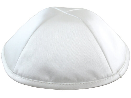 609 כיפה סטן דלוקס לבן 19 ס"מ עם מקום לסיכה | Satin Kippah Deluxe 20cm- with Pin Spot- White