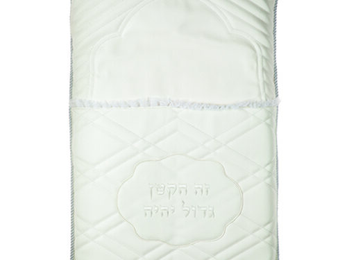 כרית מהודרת לברית דמוי עור עם ריקמה 74X50 ס"מ | Leatherette Brit Pillow 74x50 Cm